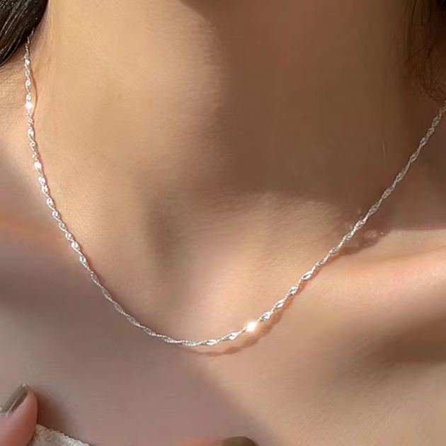 Collier Religieux Vintage En Argent – Joli, Occasion