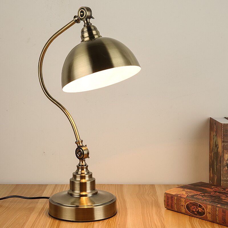 Petite Lampe De Bureau Vintage