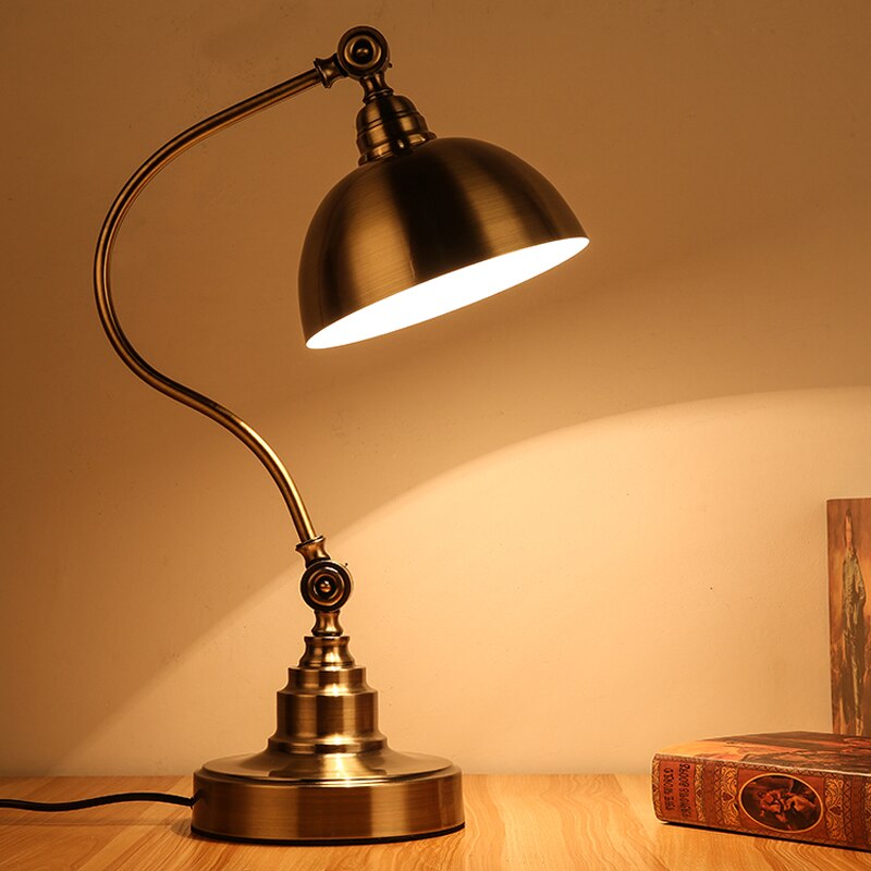 Petite Lampe De Bureau Vintage