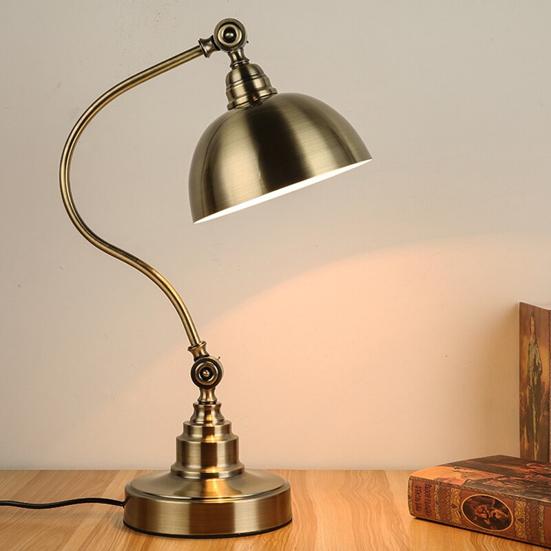 Petite Lampe De Bureau Vintage