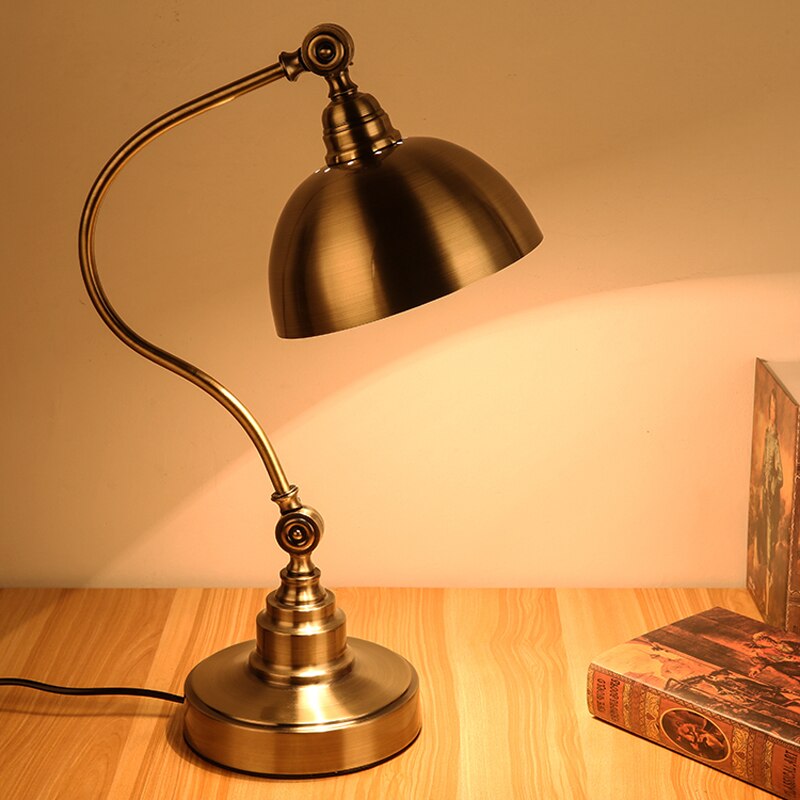 Petite Lampe De Bureau Vintage