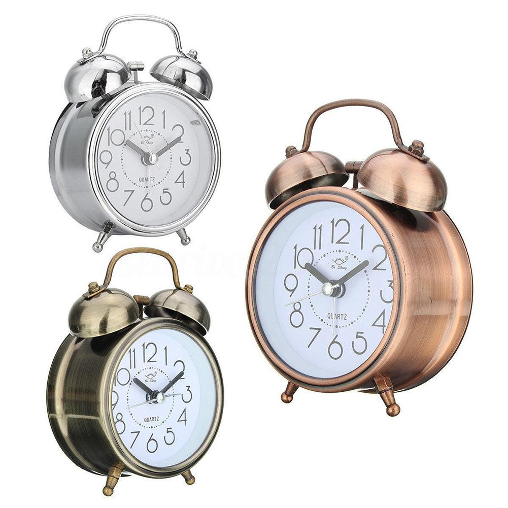 Vieux reveil vintage