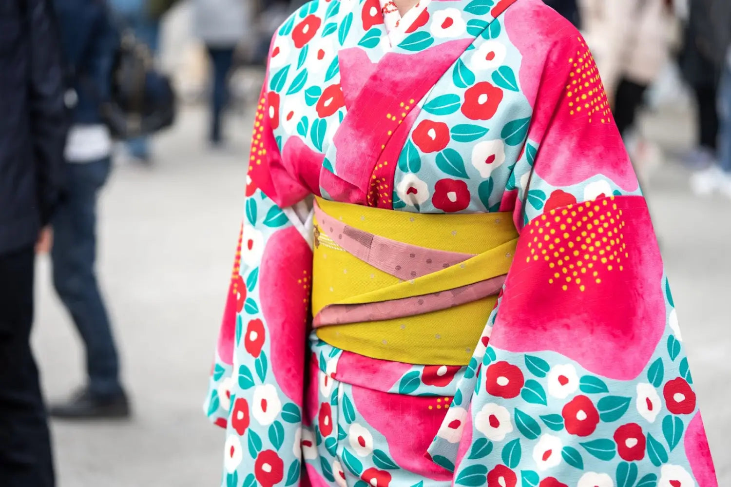 Comment bien porter le kimono femme ?