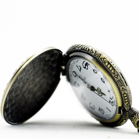 Chaines vintage de montre à goussets avec des anneux